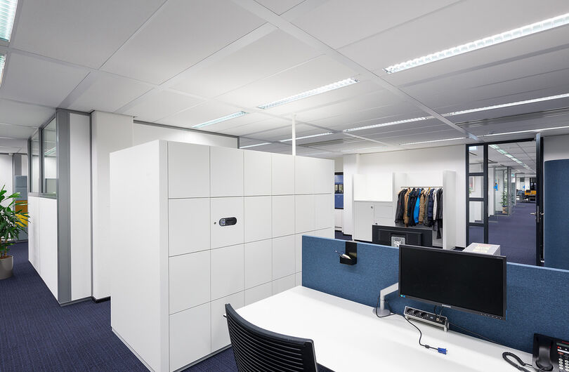Office lockers hout wit clean centraal Witteveen Bos